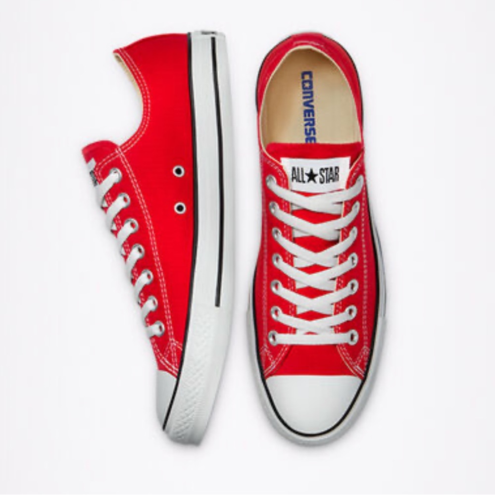 Red low top converse